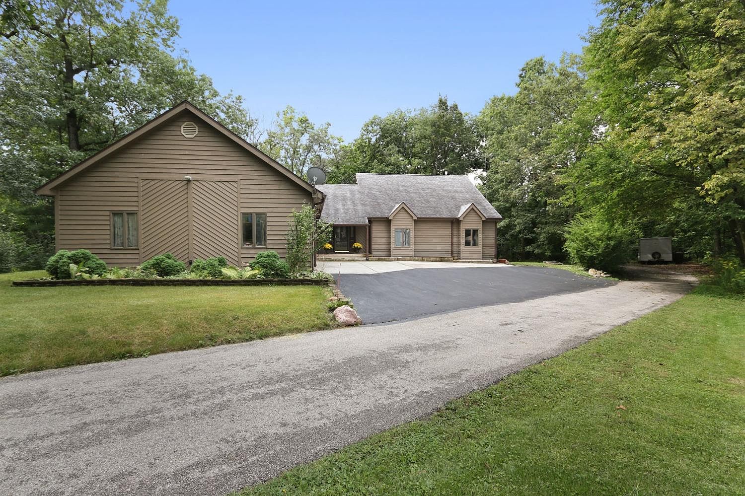 704 Grand View Ave, Valparaiso, IN 46383 MLS 538419 Zillow