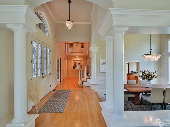 4th image of 2412 277th Avenue SE