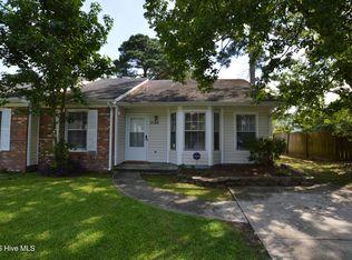 2104 Rolling Ridge Dr, Midway Park, NC 28544