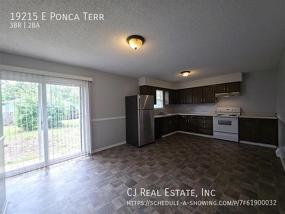3rd image of 19215 E Ponca Ter