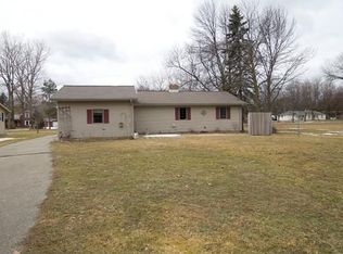 7868 Mielke Rd, Freeland, MI 48623