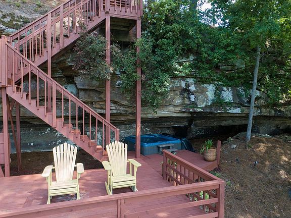 Image 5: Deck For Hot Tub Area