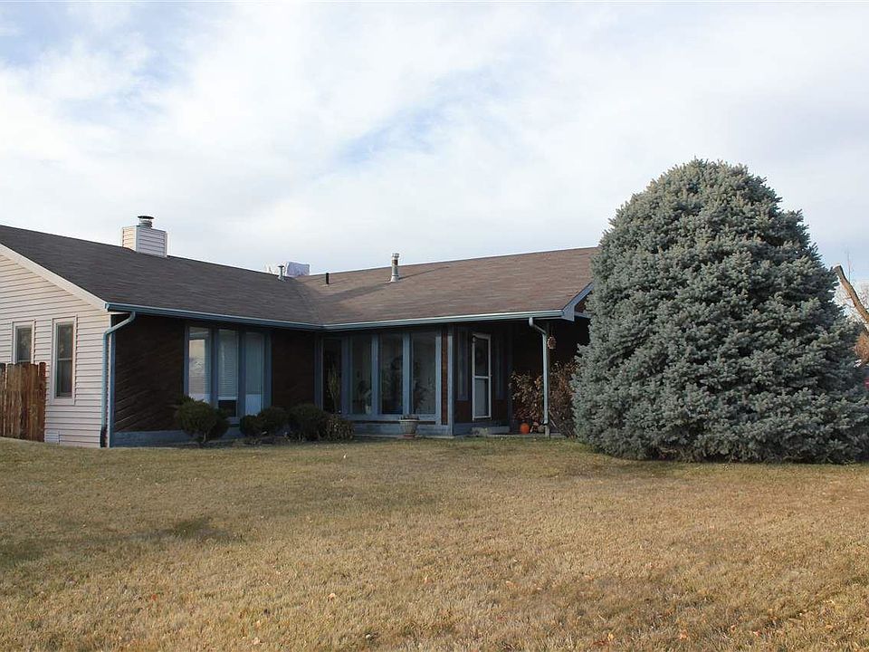 1st image of 647 Aspenwood Ln