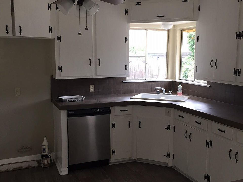2nd image of 617 Bermuda Pl