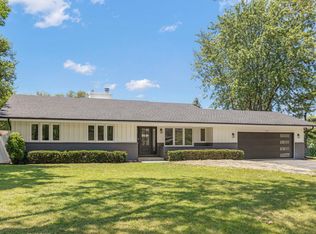 5610 Bentley Ave, Clarendon Hills, IL 60514