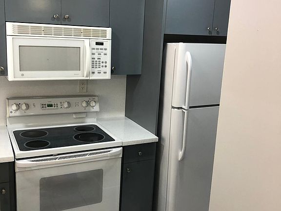 3rd image of 6070 W 18th Ave APT 212
