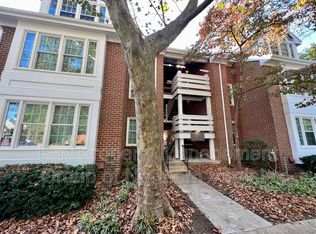 11114 Beaver Trail Ct, Reston, VA 20191