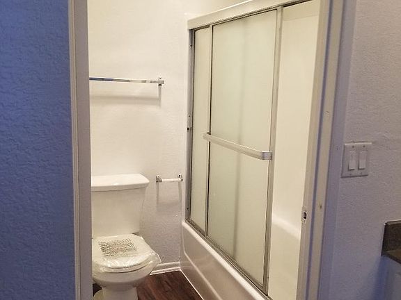 5th image of 7251 Milwood Ave APT 313