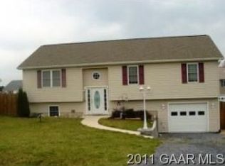 17 Sugar Mill Ln, Weyers Cave, VA 24486