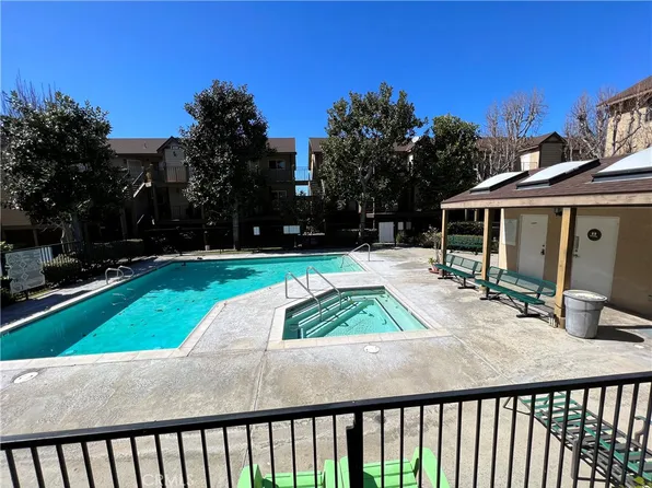 4201 W 5th St APT 324, Santa Ana, CA 92703