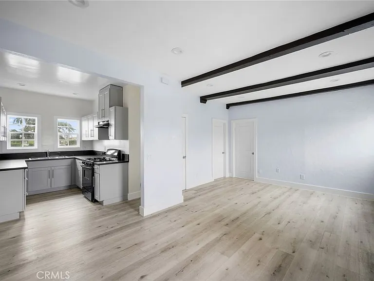 1641 S Catalina St #1/2 — Photo 7