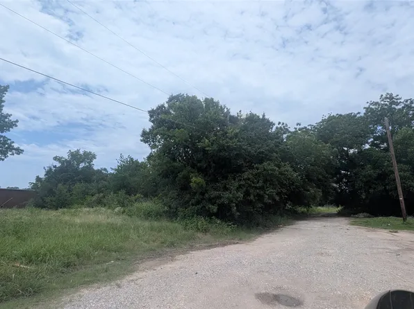 4829 Adobe Ln, Denison, TX 75020