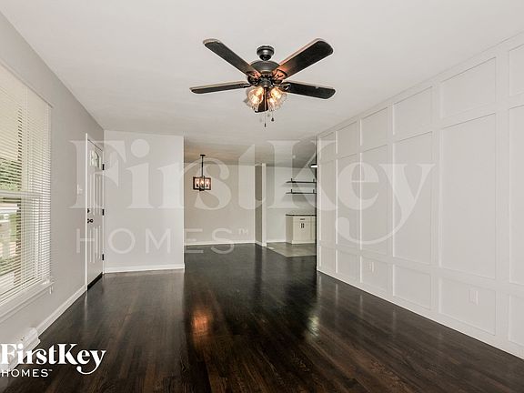 4th image of 305 Elmhurst Dr