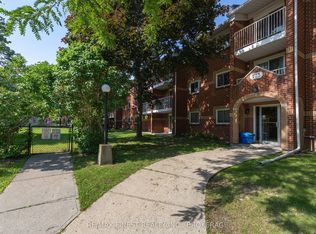 573 Armstrong Rd #206, Kingston, ON K7M8J8