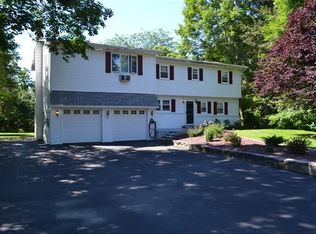 13 Lacona Rd, Mahopac, NY 10541