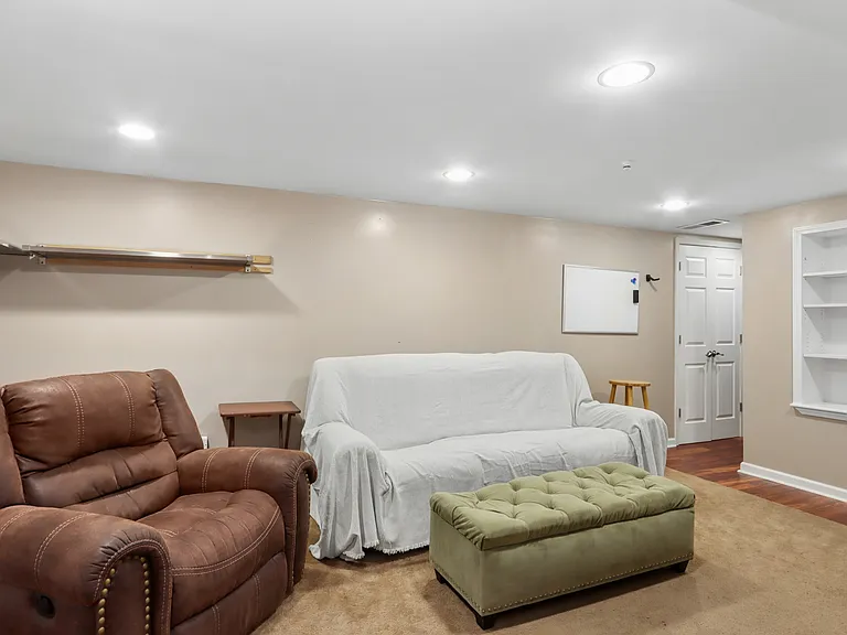 7329 Ash St — Photo 29