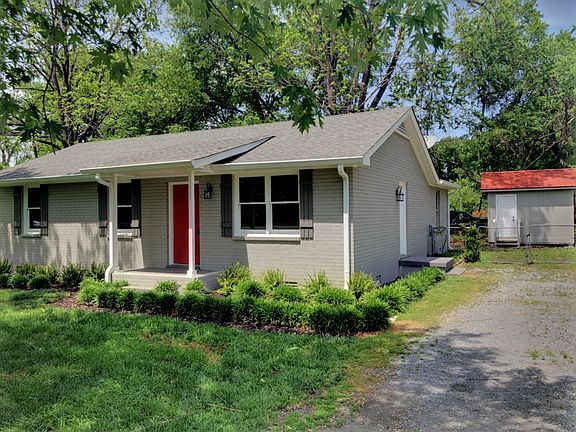 3rd image of 909 Peachtree Dr