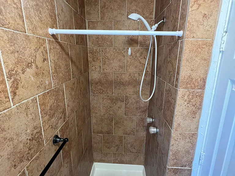 1009 Turner St #3 — Photo 15