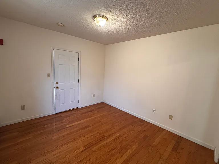 115 S 4th Street — Photo 22