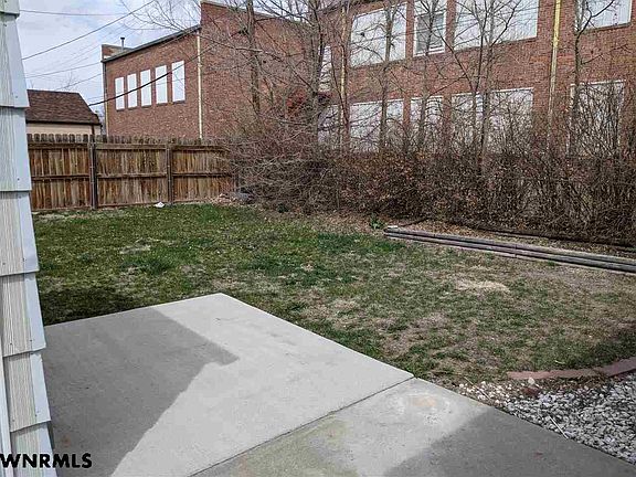 4th image of 1409 Avenue F