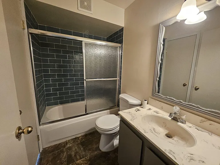 5154 Greenberry Dr — Photo 9