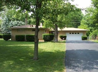 5830 E Laurel Hall Dr, Indianapolis, IN