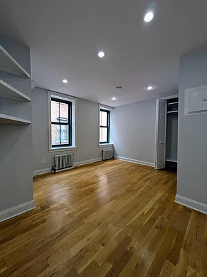 Rented by City & Suburban | media 2