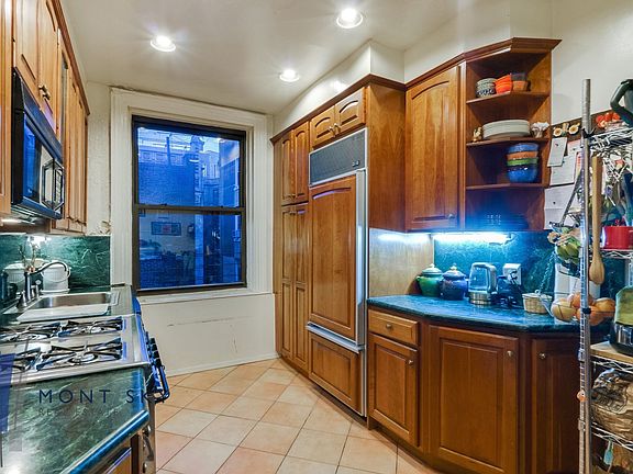 3rd image of 611 W 111th St APT 68