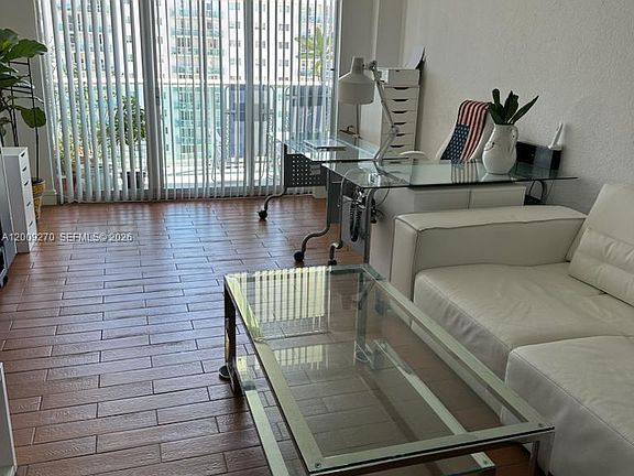 3rd image of 19390 Collins Ave APT 1510