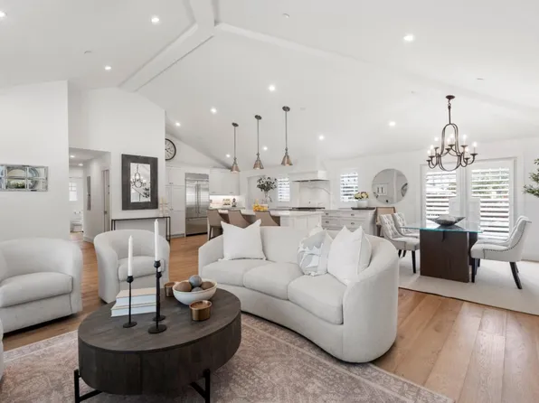 522 Beaumont Ave, Pacific Grove, CA 93950