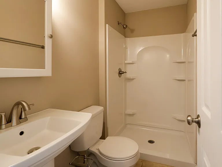 111 S Ross St #7 — Photo 12