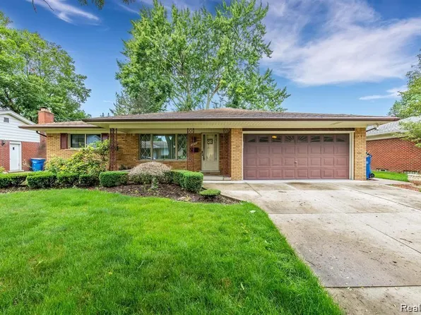 31753 Wellston Dr, Warren, MI 48093