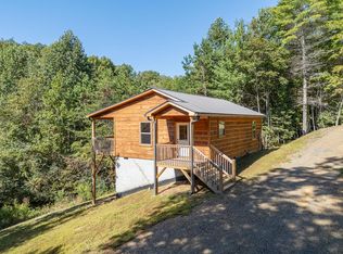 180 Hawthorne Ln, Murphy, NC 28906