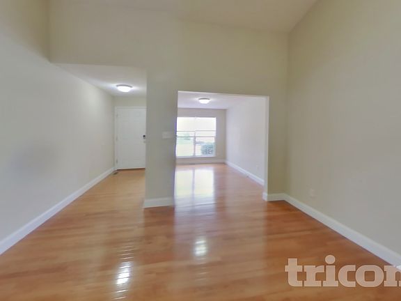 2nd image of 1505 Crystal Ridge Ct