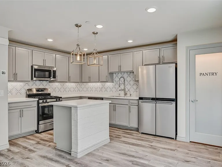 305 Quail Dove Ave — Photo 5