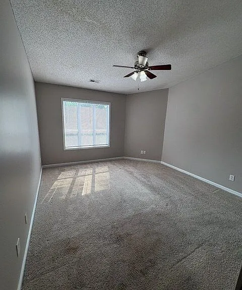 120 Breezewood Dr — Photo 19