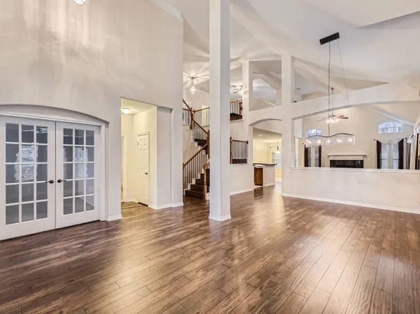 203 Trevino Ct, Mansfield, TX 76063