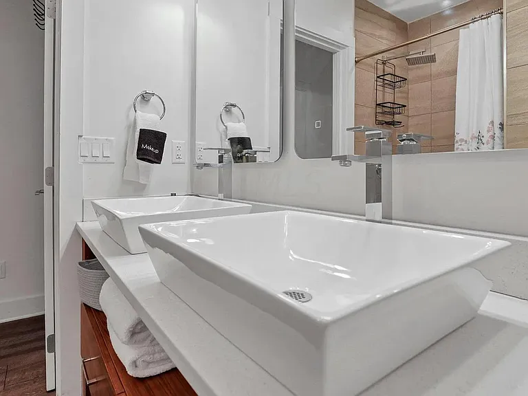 1504 Bryden Rd — Photo 10
