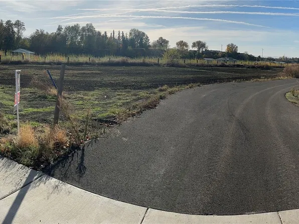 421 SW 12, College Place, WA 99324