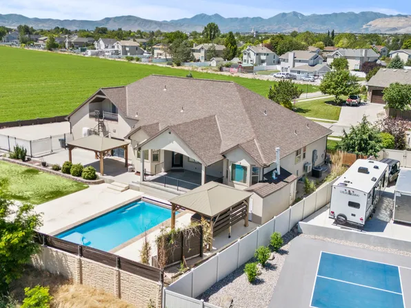 9987 S Congressional Way W, South Jordan, UT 84095