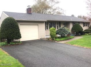 10 Dan Ave, Pittsfield, MA 01201