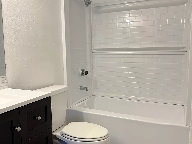 21513 Juan Ave #6 — Photo 12