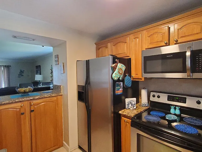 912 Pine Dr #211 — Photo 6