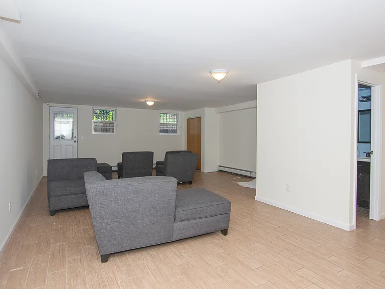 4118 28th Ave #1 — Photo 8