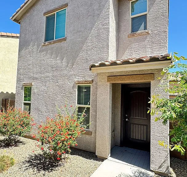 1108 E Ascent St — Photo 2