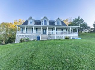 2591 Crab Creek Rd, Christiansburg, VA 24073