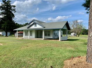 6042 Airport Rd, Hartford, AL 36344