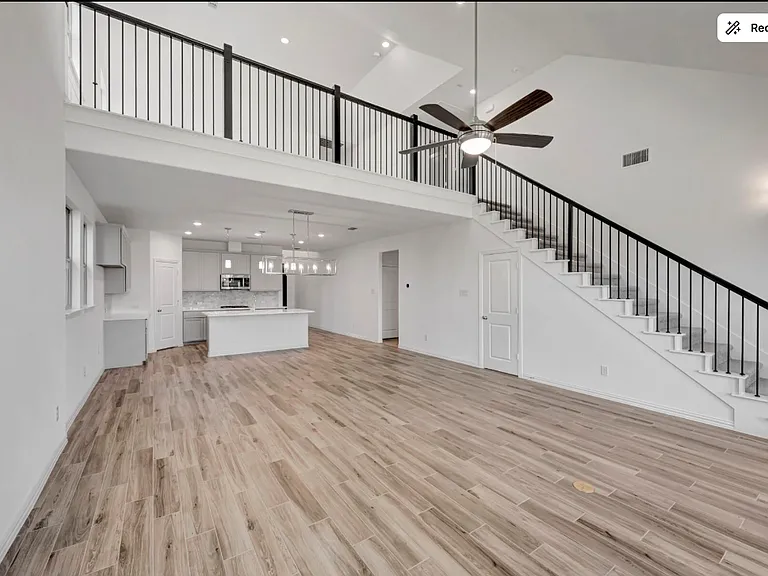 3704 Water Lily Way — Photo 2