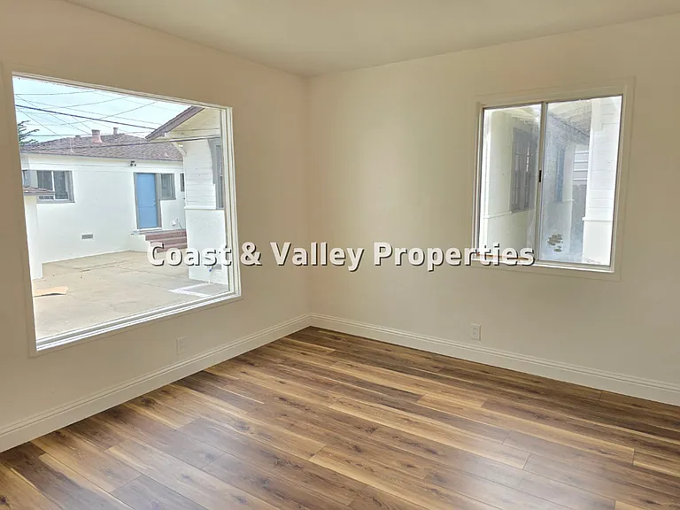 1252 Olympia Ave — Photo 15
