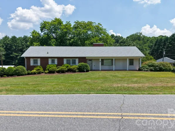 390 Airport Rd, Taylorsville, NC 28681